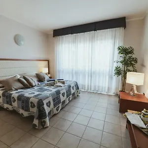 Beverly Park Hotel apartamentowy Tirrenia